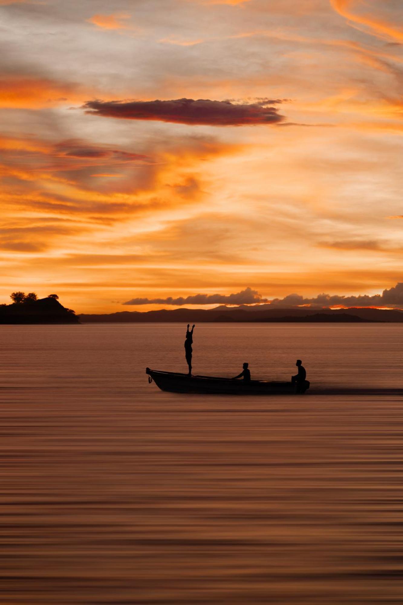 Menjaga Bay Hotel Labuan Bajo Kültér fotó