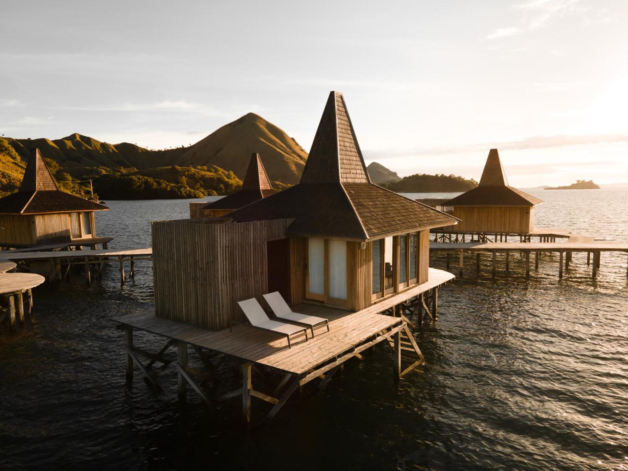 Menjaga Bay Hotel Labuan Bajo Kültér fotó