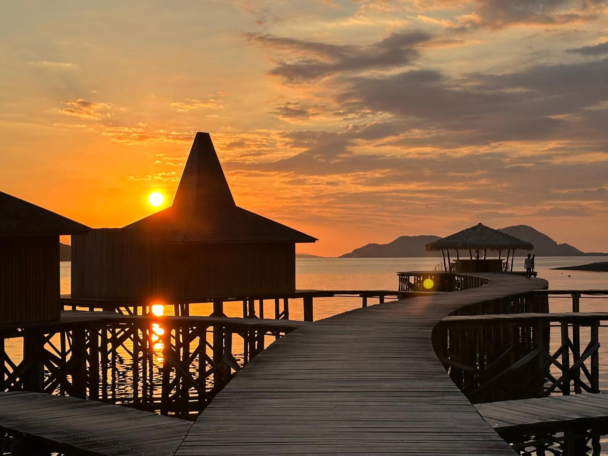 Menjaga Bay Hotel Labuan Bajo Kültér fotó