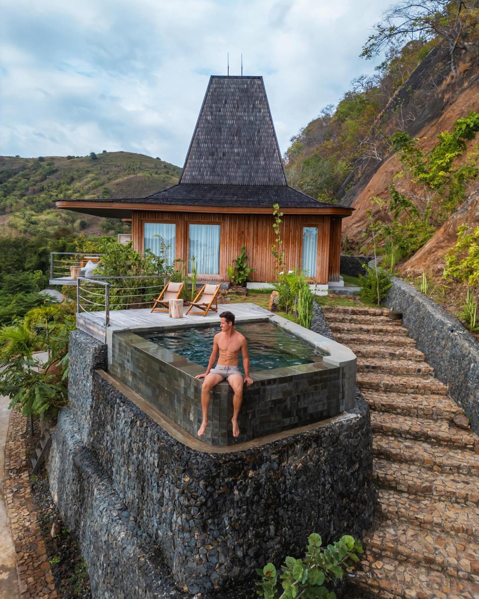 Menjaga Bay Hotel Labuan Bajo Kültér fotó